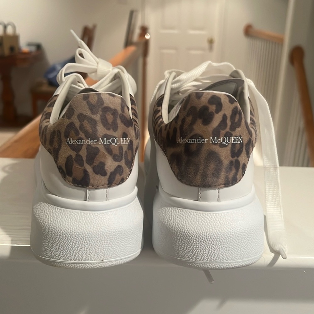 Leopard Alexander McQueen shoes